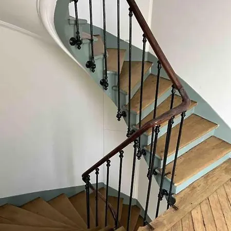Au Calme A Montmartre 40m2 Apartment Paris