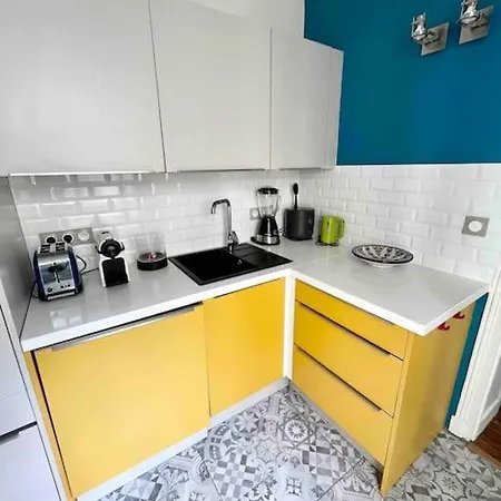 Apartment Au Calme A Montmartre 40m2 *