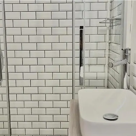 Au Calme A Montmartre 40m2 Apartment Paris