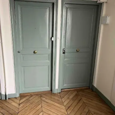 Au Calme A Montmartre 40m2 * Paris