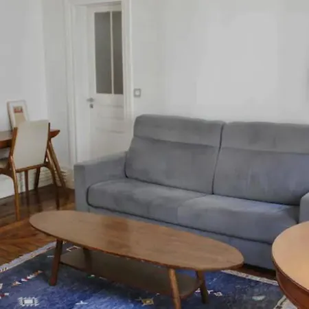 Au Calme A Montmartre 40m2 Apartment